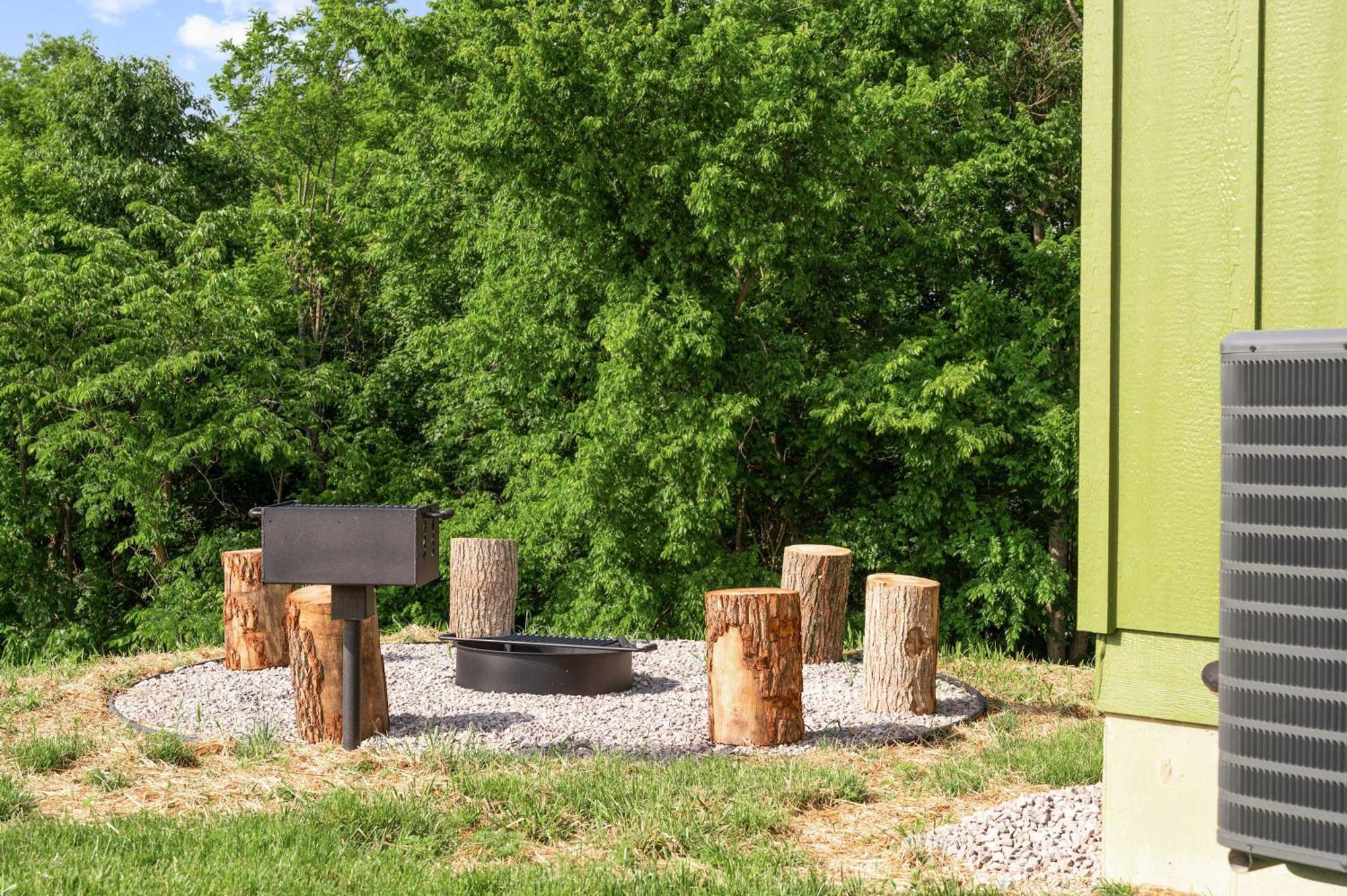 The Lodges At Eden Reserve - Pet Friendly Cabins Near Ark Вільямстаун Екстер'єр фото